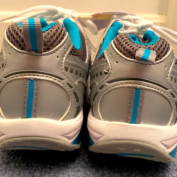 Trim Step Walk it Off Silver and Blue Womens  9 size available - Picture 8 of 13